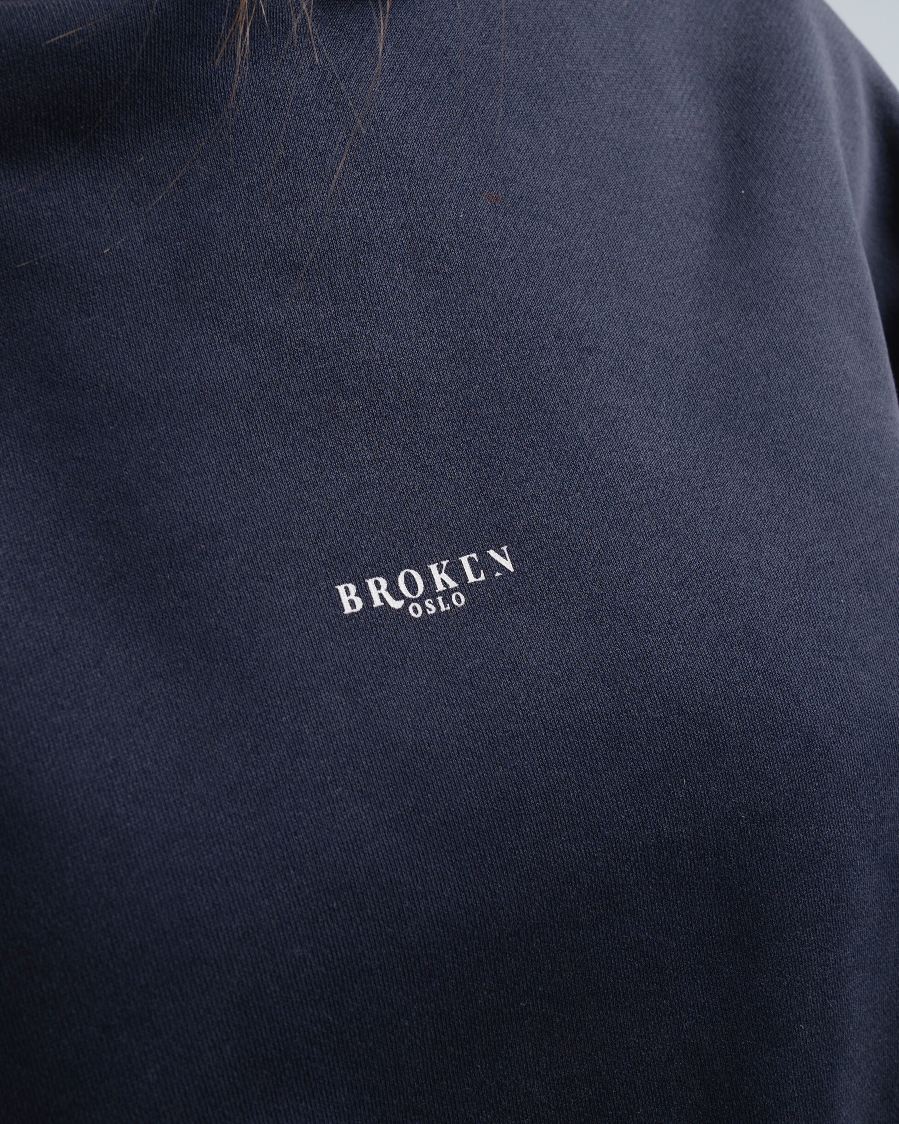 VINTAGE NAVY HOODIE