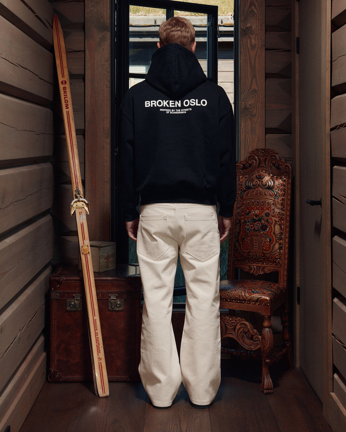 SIGNATURE HOODIE BLACK