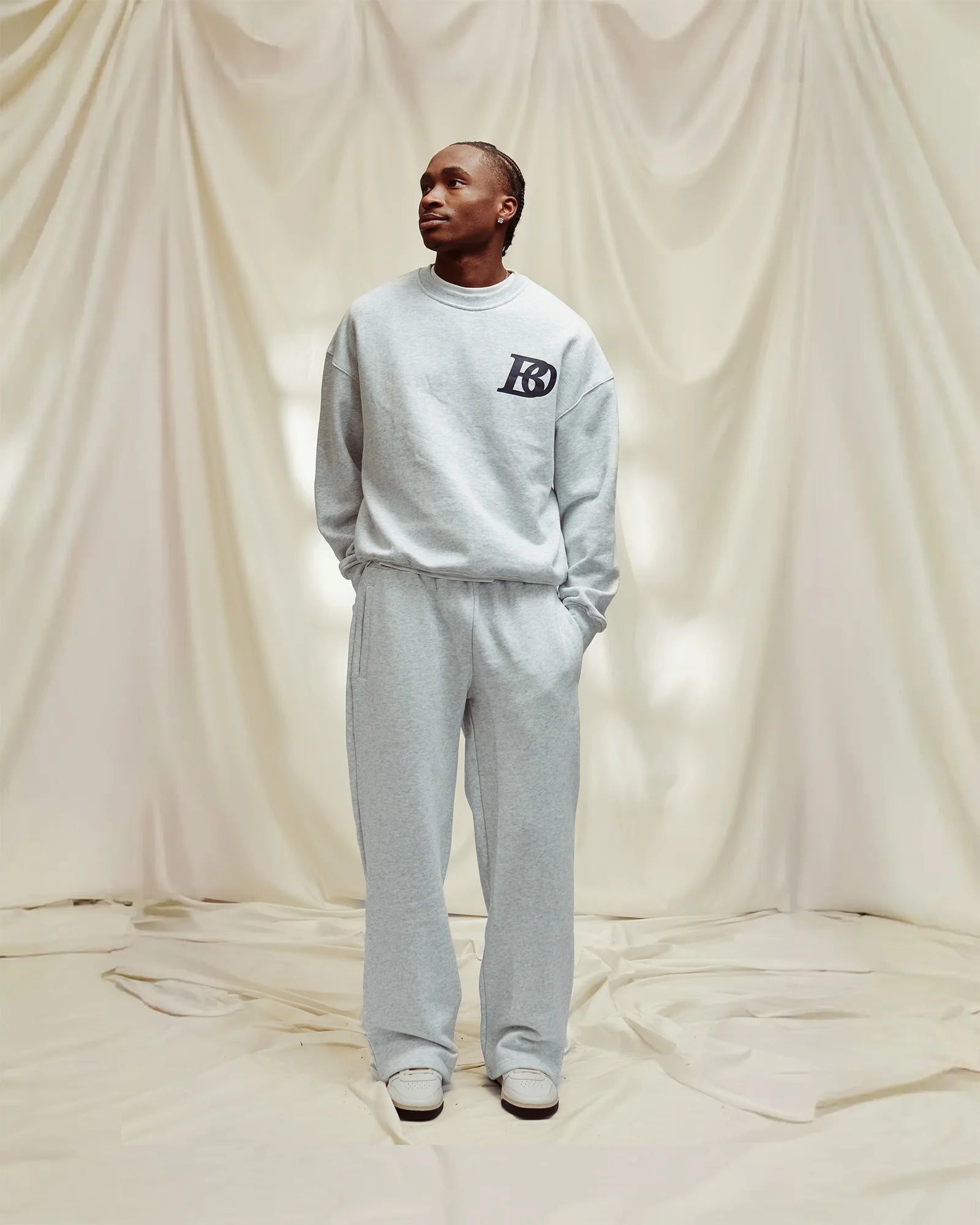 CLASSIC GREY SWEATS