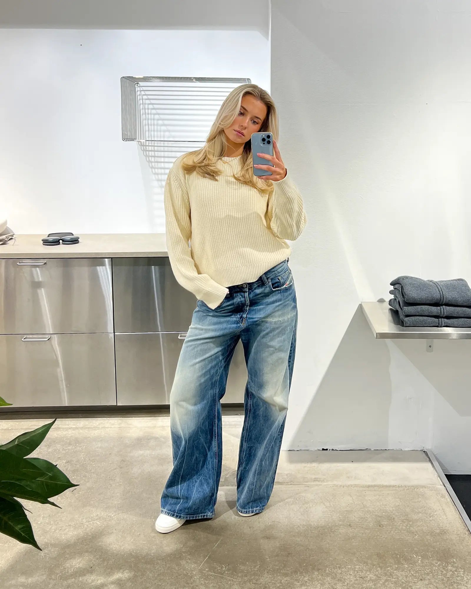 KNITTED SWEATER CREAM