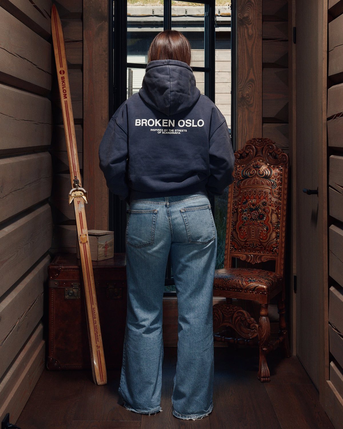 SIGNATURE HOODIE NAVY