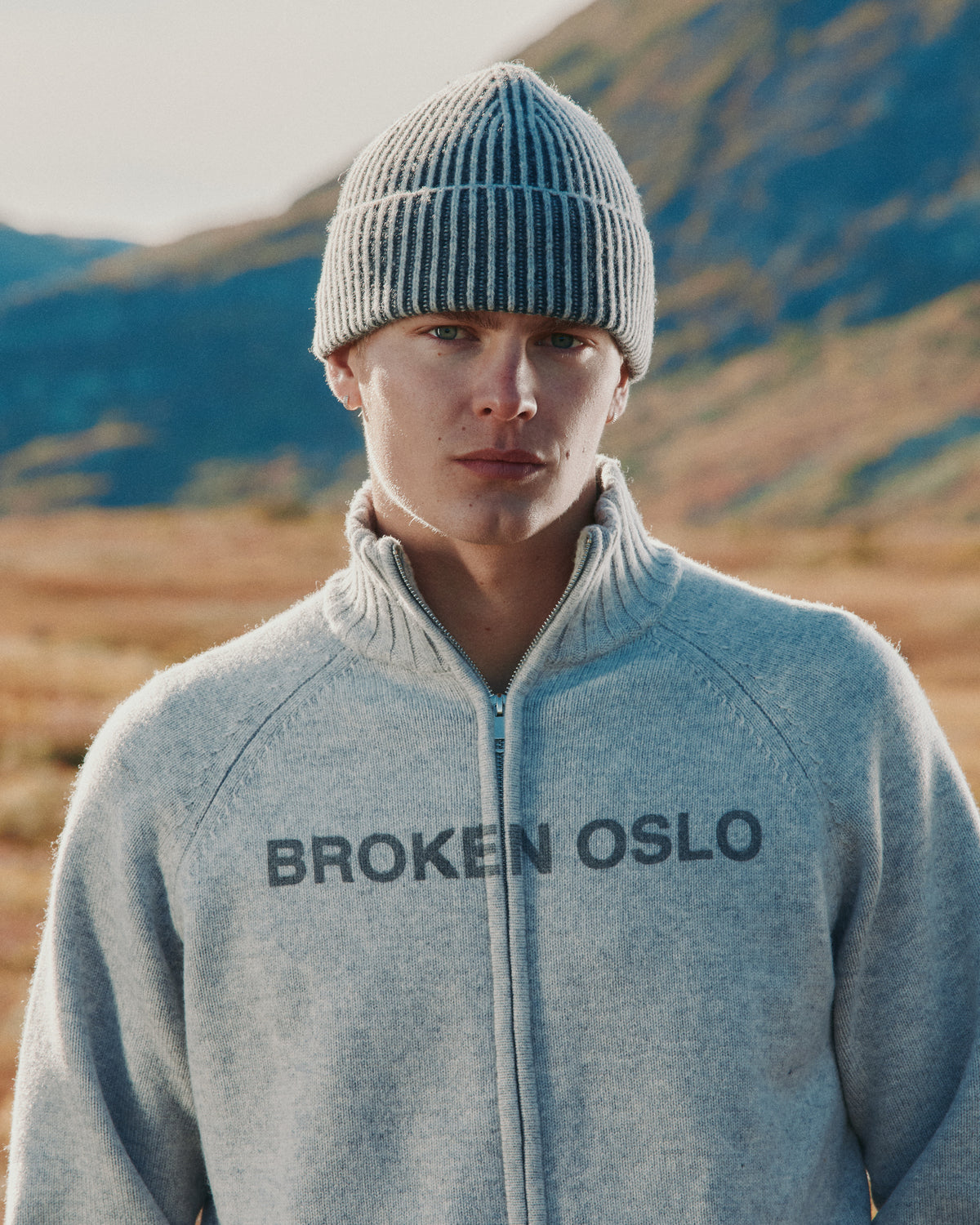 FOLDED BEANIE TWO-TONE GREY