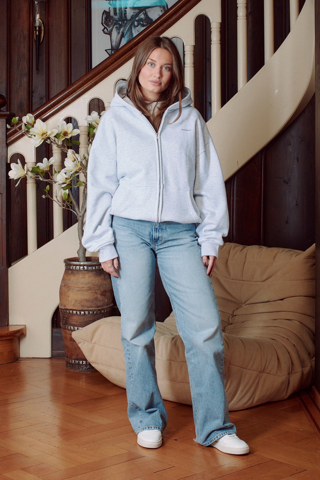 CLASSIC GREY ZIP LOGO